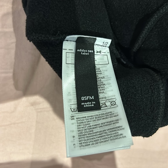 Adidas beanie - Picture 2 of 3